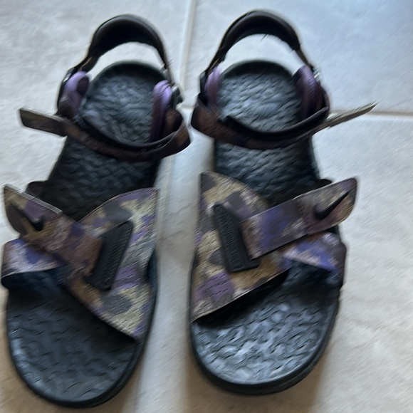 Nike ACG Air Deschutz + SE Sandals Mens Size 11 Purple / Grey DQ 4457-200 - Picture 3 of 6